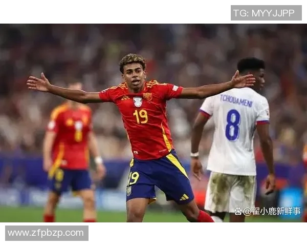 三个名字的足球明星都有哪些 他们的传奇故事与足球成就解析